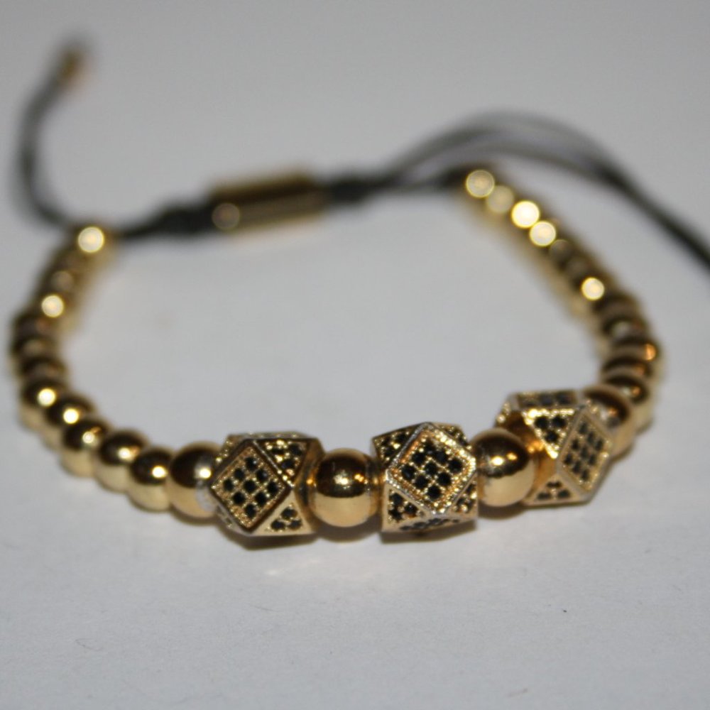 Beautiful black and gold bracelet Adjustable